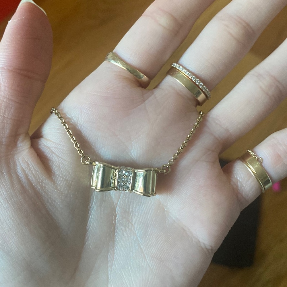 Classic Kate space now necklace